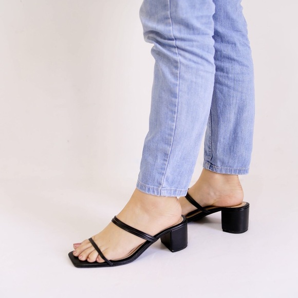 Cora Heels - Picture 2 of 2